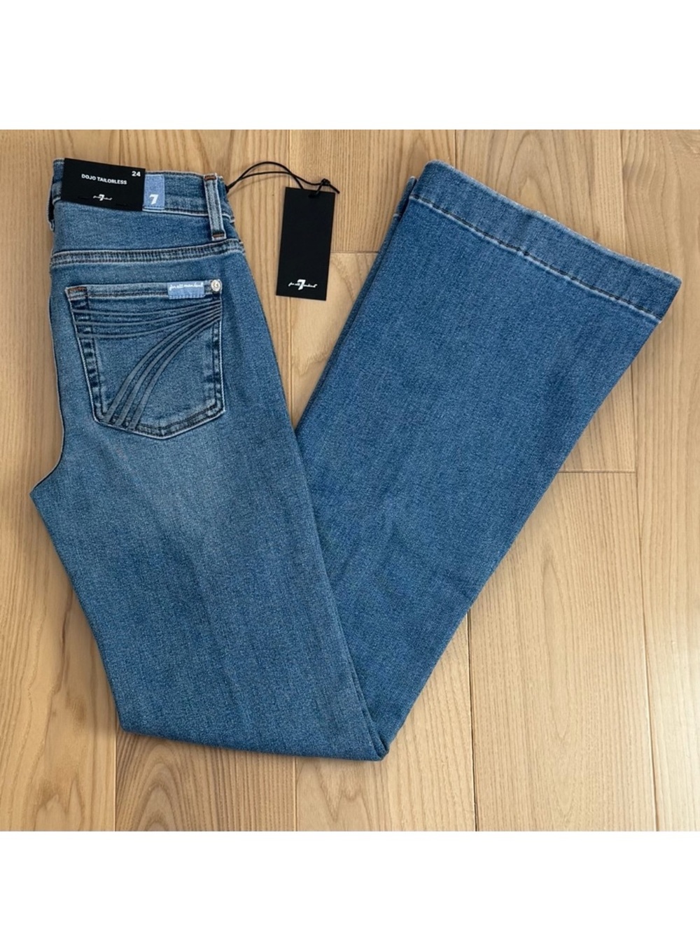 7 For All Mankind Tailorless Dojo Jeans Women's Flare Leg Trousers NWT Size 24 - Picture 7 of 7